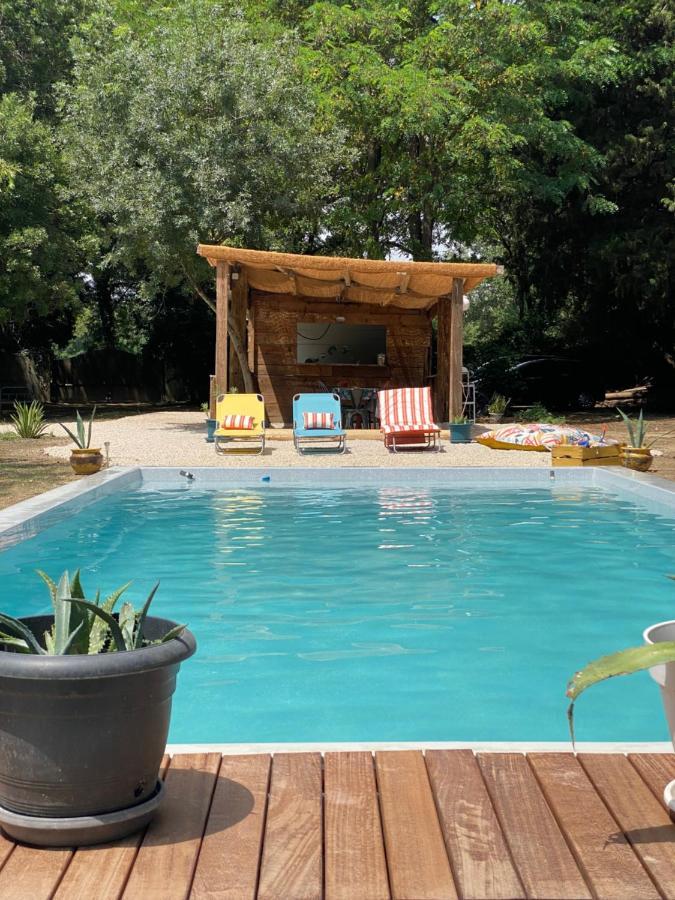 Appartement Les Cypres De L'Ile Avignon Exterior photo